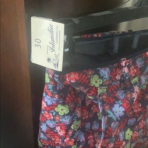 Men’s size 30 shorts reversible